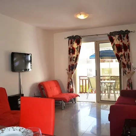 Ground Floor One Bedroom Apartment B2, 3 Pools, Free Wifi Peyia Exterior photo